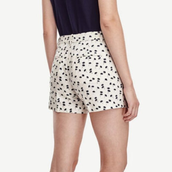 Ann Taylor Palm Tree City Walking Resort Shorts NW - Picture 3 of 5